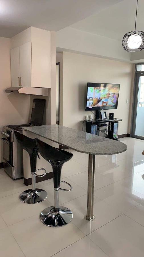 Cubao Manhattanheights Unit 11A Tower B, 2Br Manila Ngoại thất bức ảnh